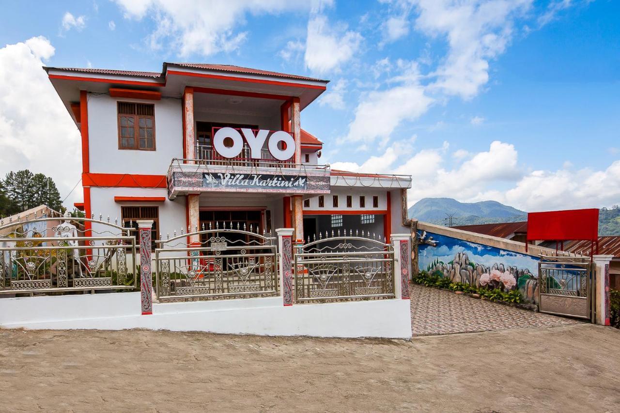 Oyo 1520 Hotel Kartini Tarutung Kültér fotó